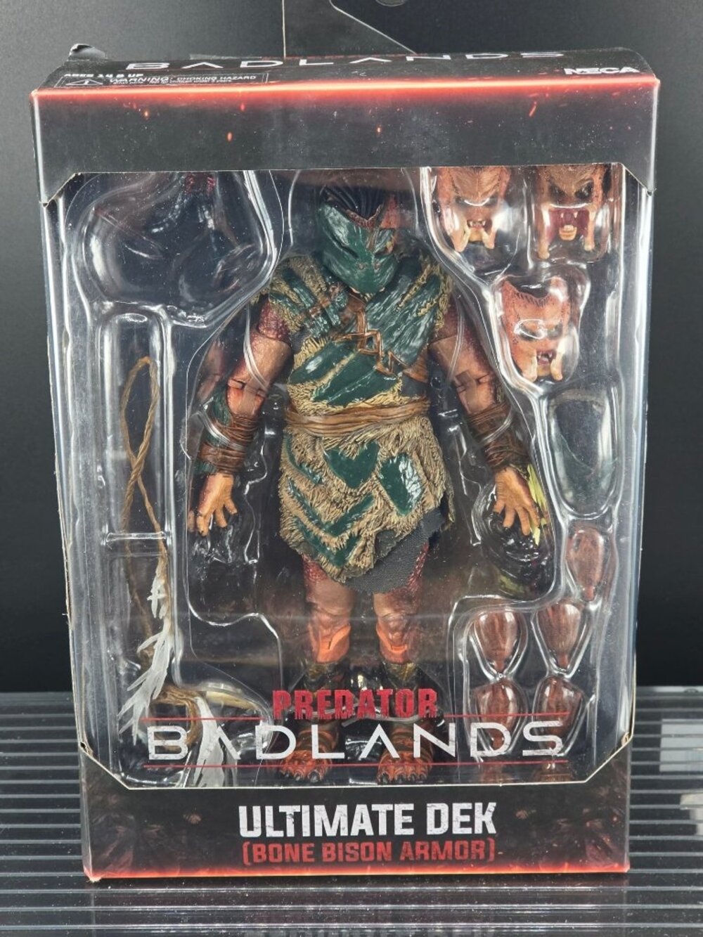Predator Badlands Ultimate Dek Bone Bison Armor Figure